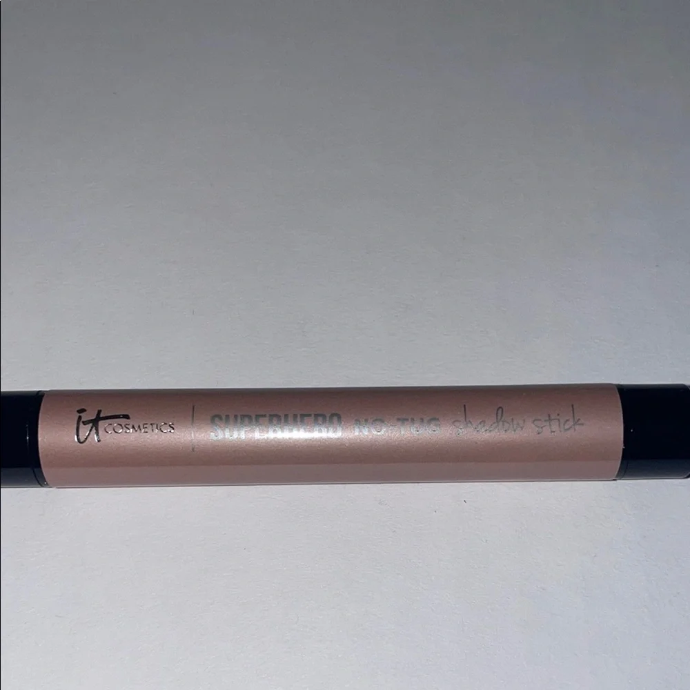 IT Cosmetics   Superhero No-Tug Longwear Eyeshadow Stick Silk Armour